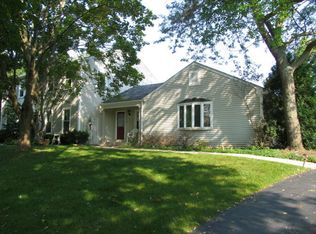 824 Highland Rd, Frankfort, IL 60423