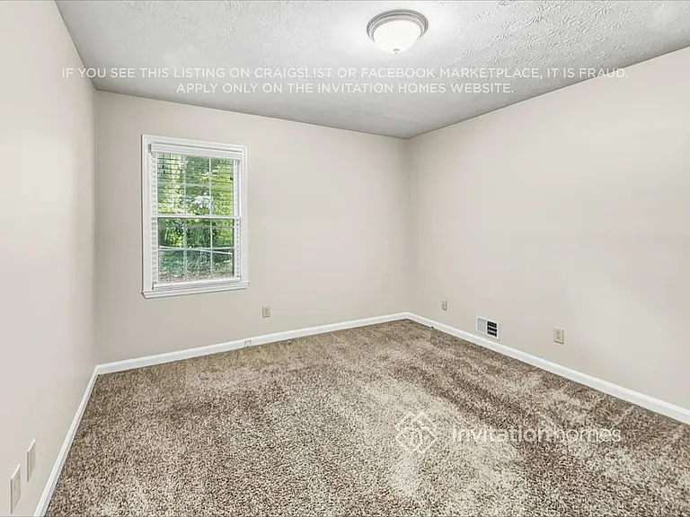 3158 Larkspur Cir — Photo 14
