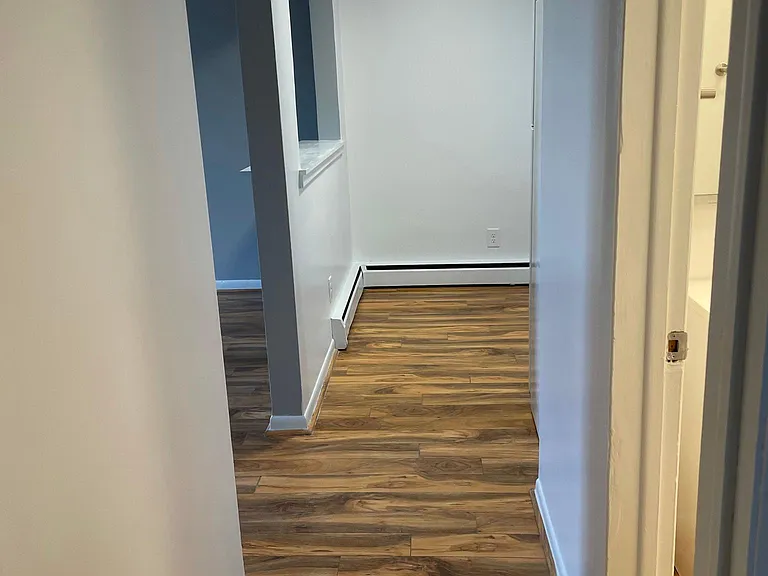 905 Main St #1 — Photo 11