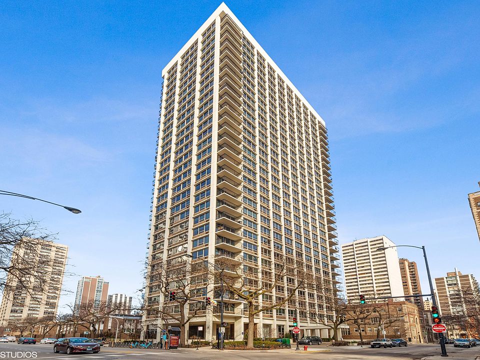 1st image of 88 W Schiller St APT 2603