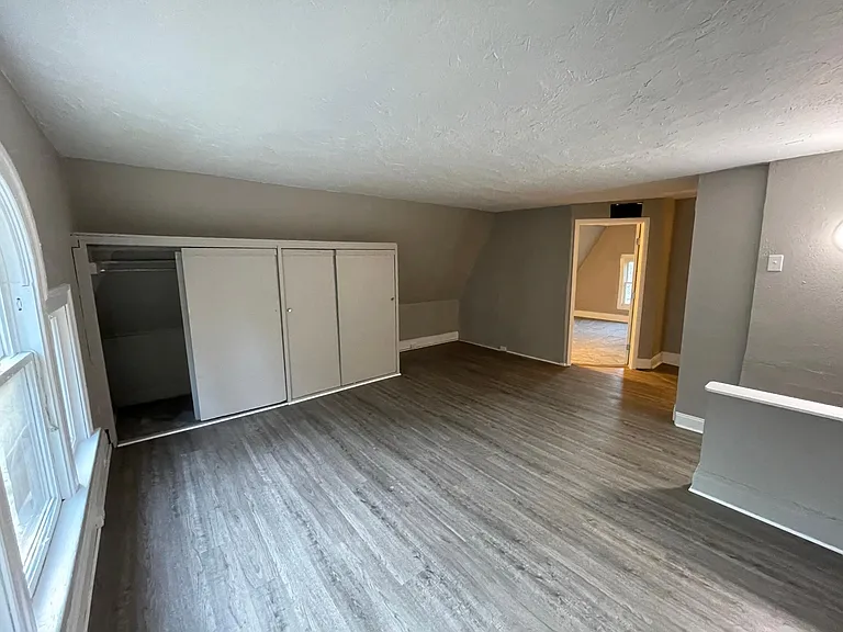 552 Hill St #3 — Photo 3