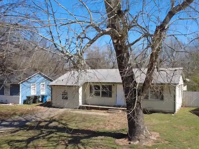 3512 Brookside Dr — Photo 4