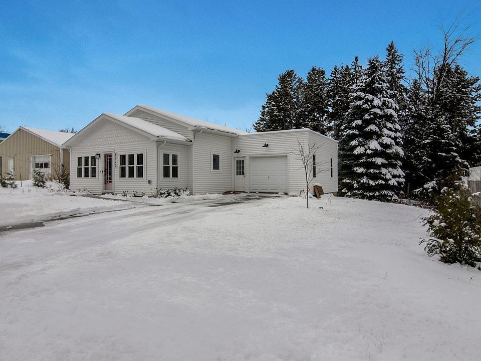 8622 S Maple City Rd, Maple City, MI 49664 Zillow