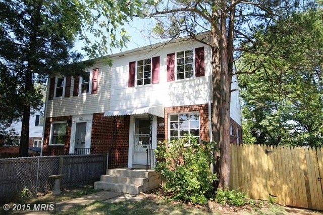 1st image of 2218 Rollins Dr