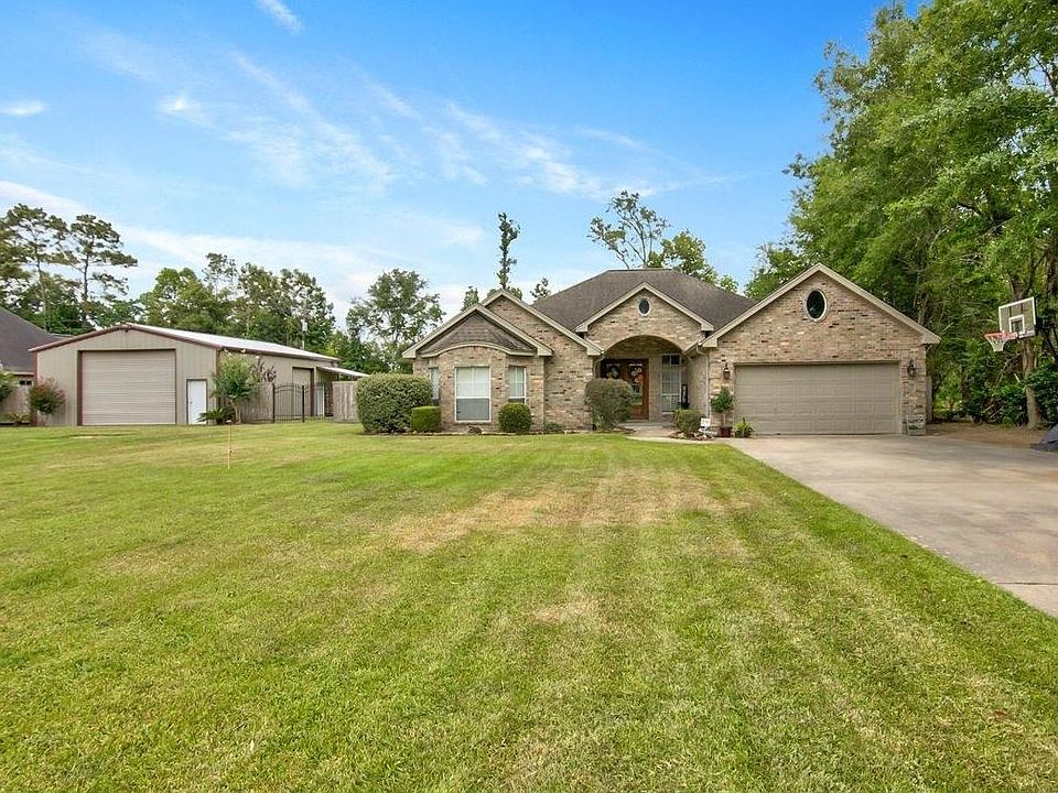 1st image of 4205 Oak Dr