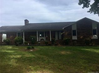 2806 Puetts Chapel Rd, Bessemer City, NC 28016