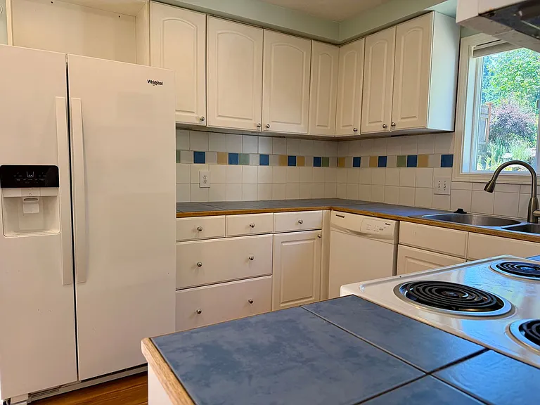 9622 20th Ave NE — Photo 17
