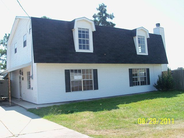 1st image of 173 Oak D St