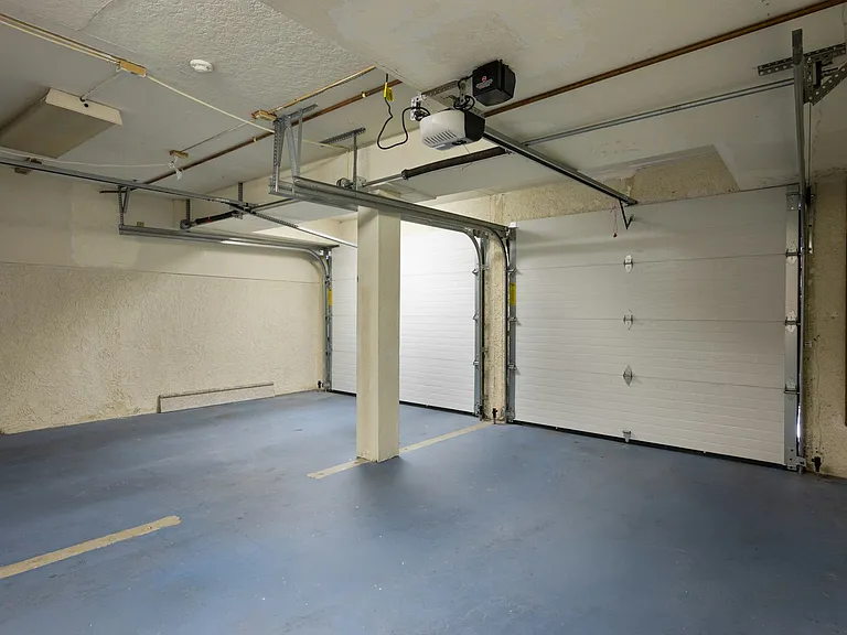 227 S Irena Ave #12 — Photo 37