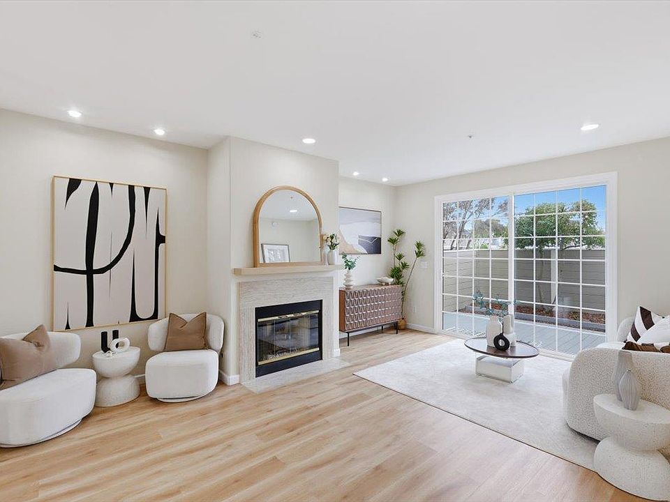 1st image of 122 Farallon Dr