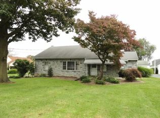 242 Reading Rd, East Earl, PA 17519