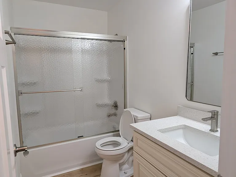 533 Clara Ave #13 — Photo 10