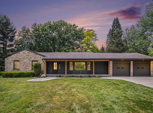 3737 Peach Ridge Ave NW, Grand Rapids, MI 49544