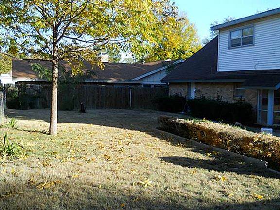 2nd image of 7275 Madeira Dr