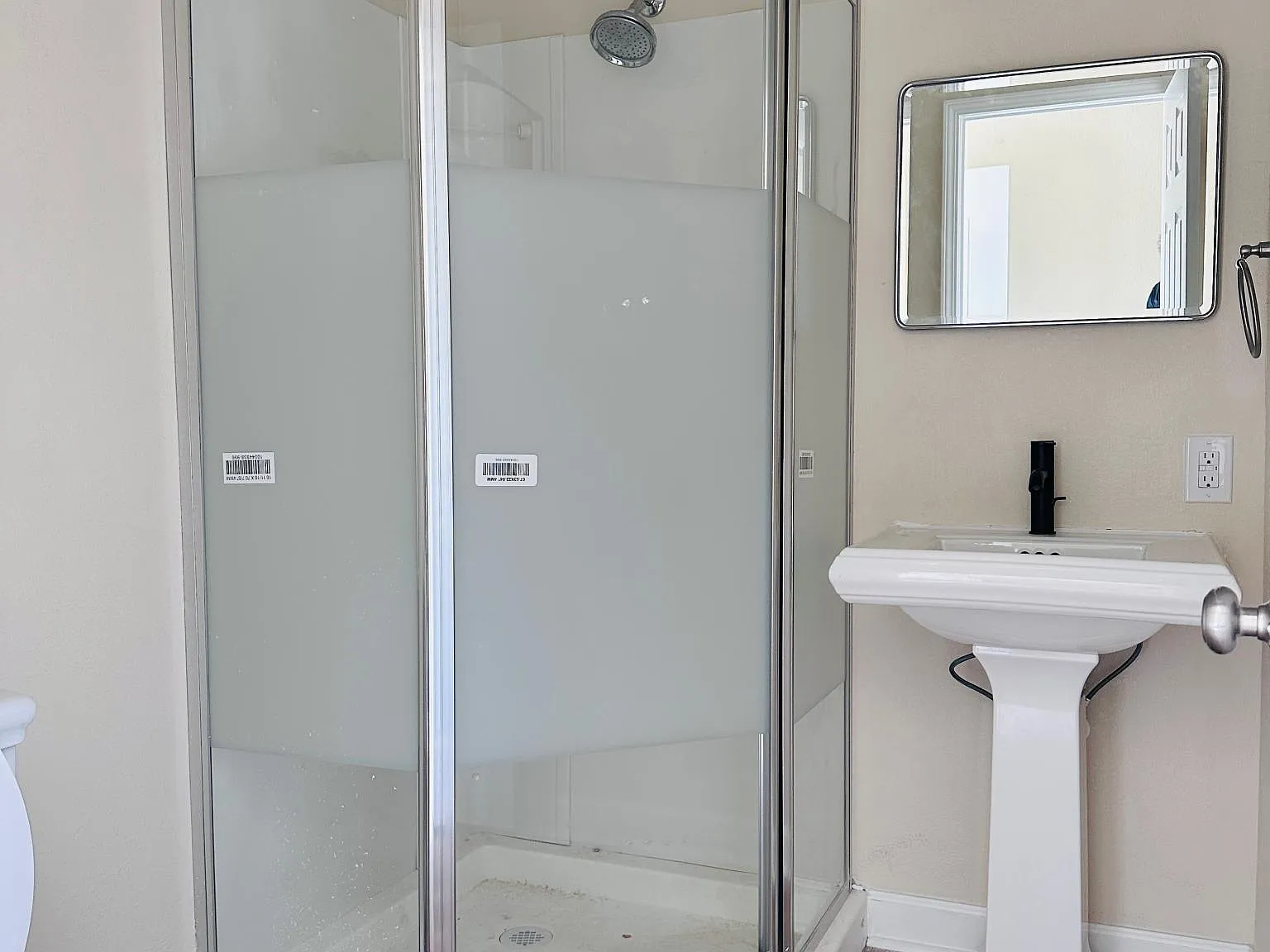 2 bed, 700 sqft, $925 — Photo 3