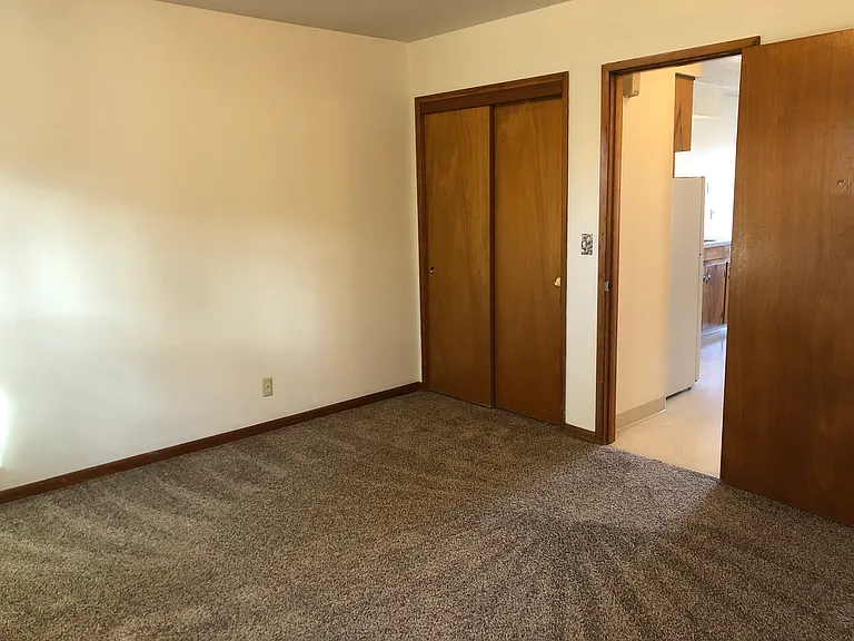 951 SW Church St #15 — Photo 5