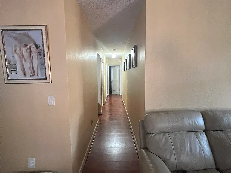 10850 SW 3rd St — Photo 10