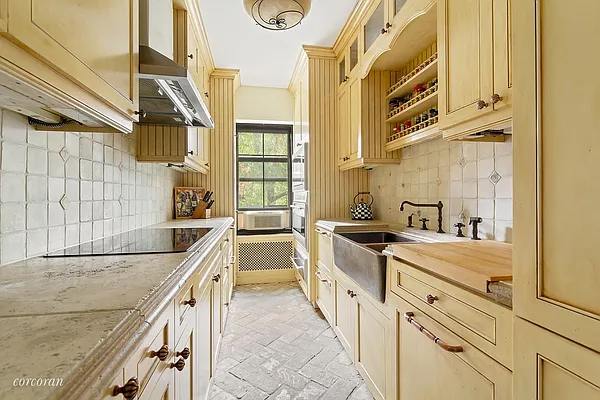 Sold by Corcoran | media 20