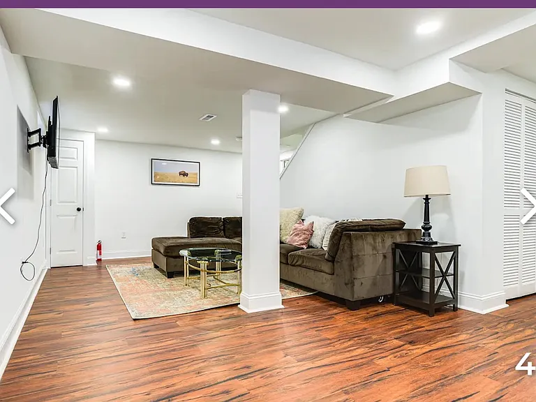 304 Camrose Ave #B — Photo 13