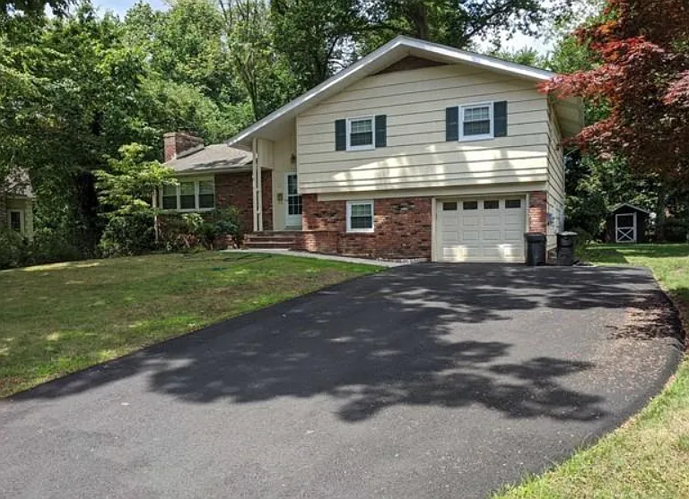 21 Waibel Dr — Photo 3