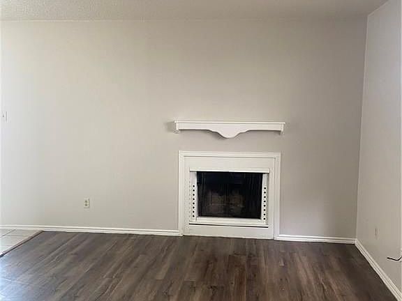 3rd image of 5616 Emerald Forest Dr APT 121