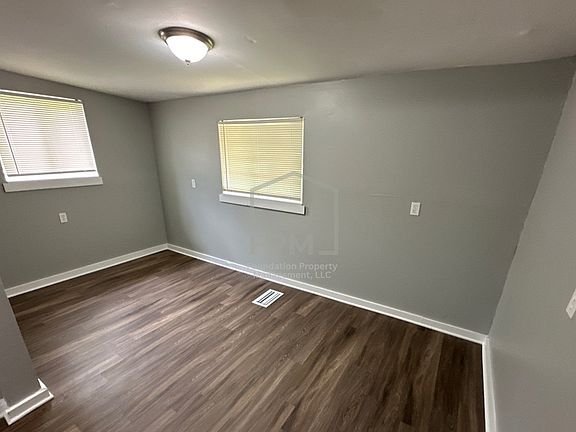 4th image of 961 Aubra Rd