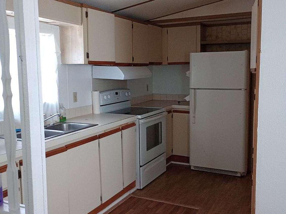 1st image of 1720 NW 38th Ave Unit 172