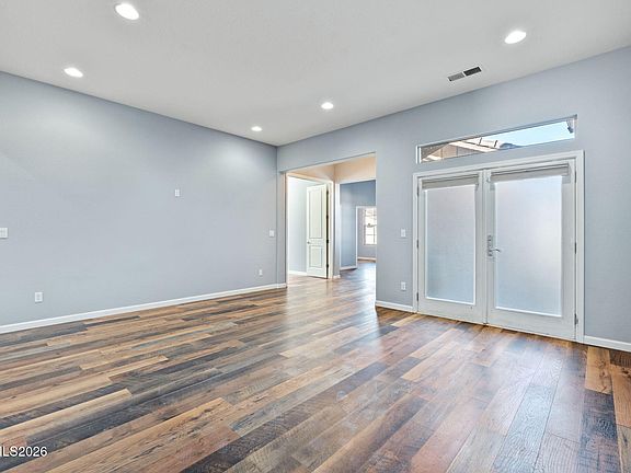 3rd image of 7140 Souverain Ln