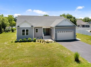 302 Yeadon Ave, Ocean View, DE 19970