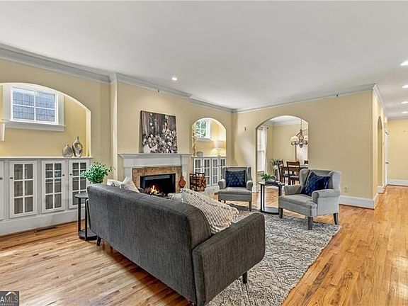 4th image of 229 Spence Ave SE