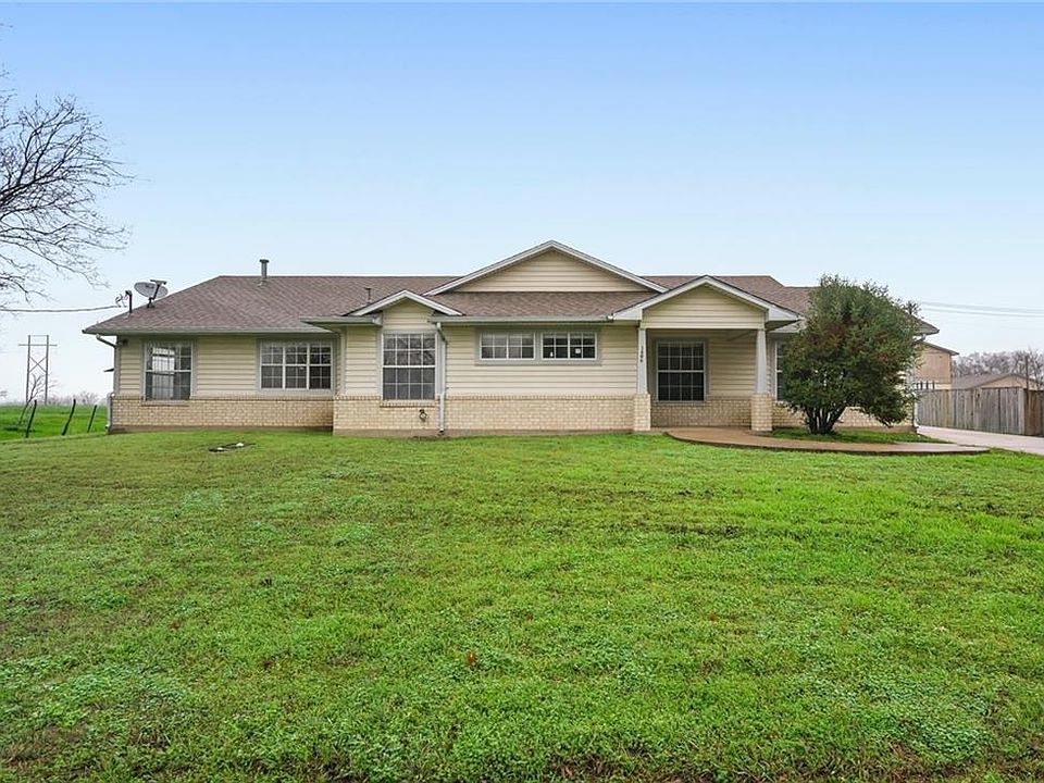 1st image of 1606 Robert E Lee Dr