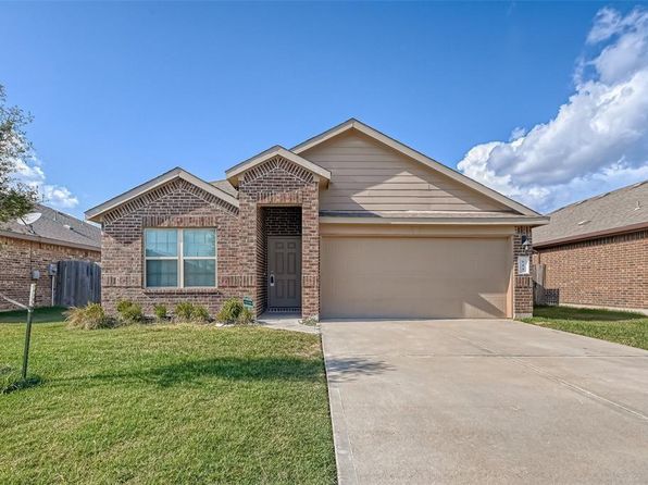 611 Harvest Bluff Dr