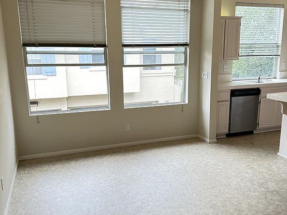 4th image of 589 Cityscape Pl