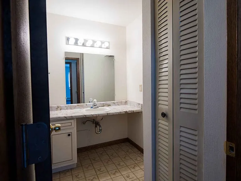1311-1315 Fleetfoot Dr — Photo 4