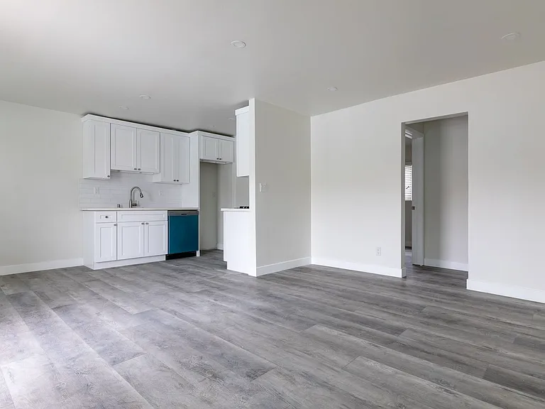 Avalon — Photo 14