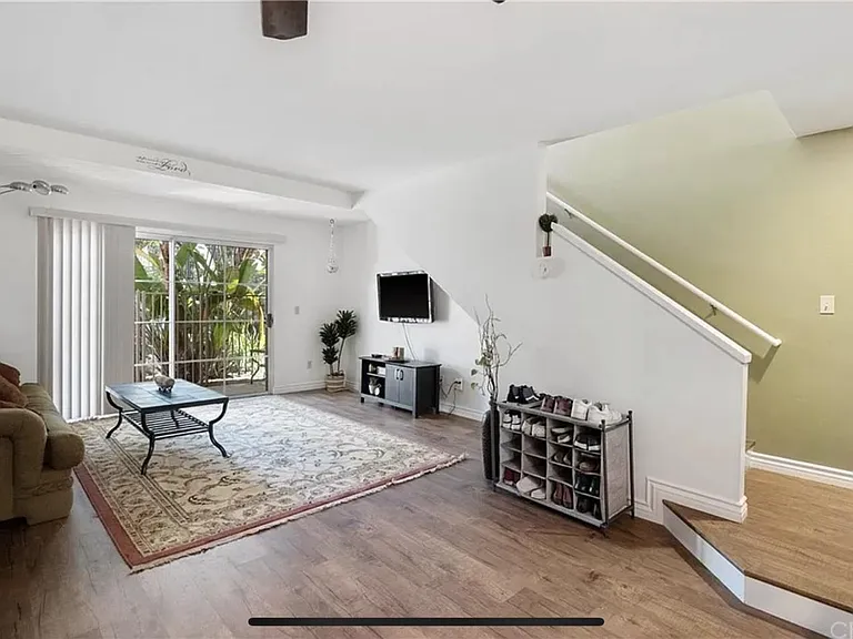 12555 Euclid St #33 — Photo 2