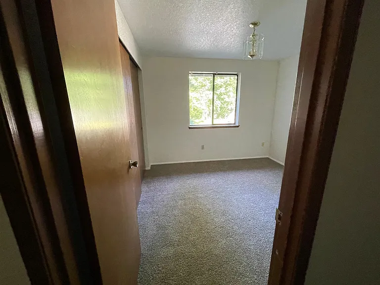 3137 Hampton Dr SW — Photo 10