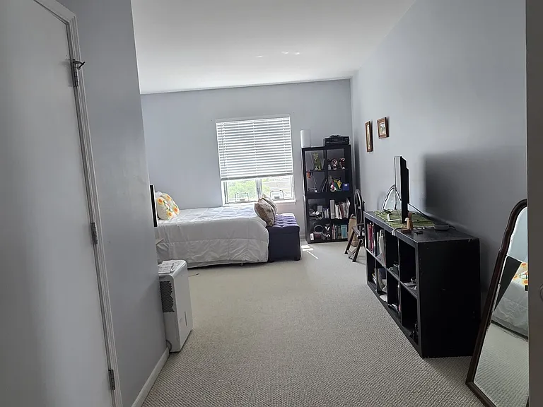 100 N Hermitage Ave #708 — Photo 5