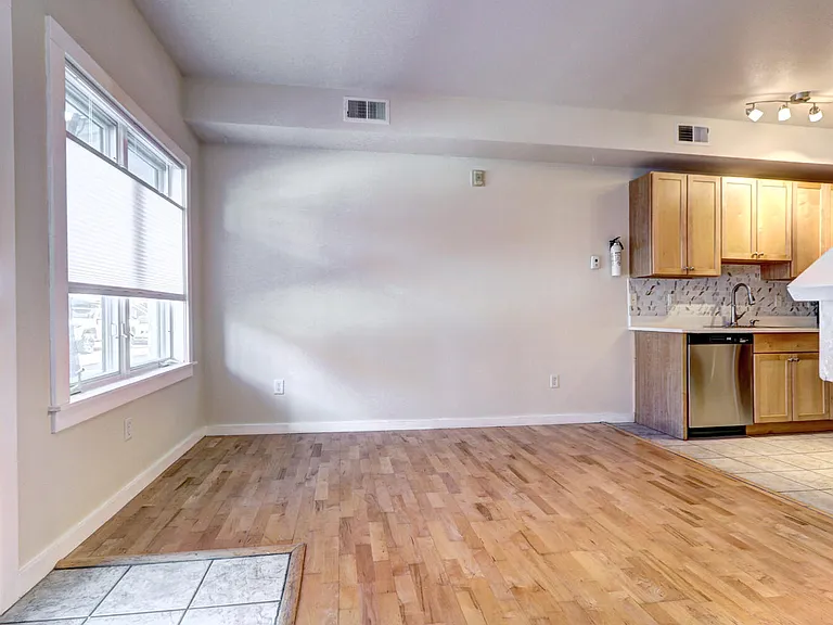 3244 Foundry Pl — Photo 7