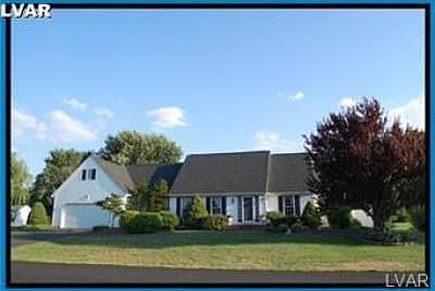 1st image of 4521 Foxtail Dr