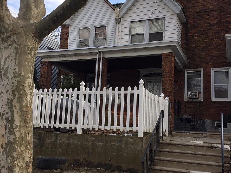 1st image of 554 E Clarkson Ave