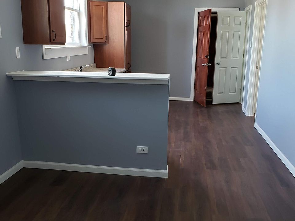 2nd image of 6214 W Diversey Ave #2B