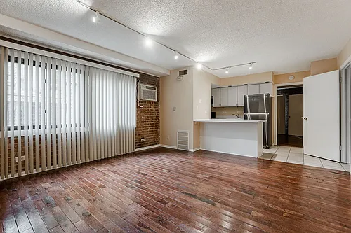 713 W Diversey Pkwy #7 Photo 1