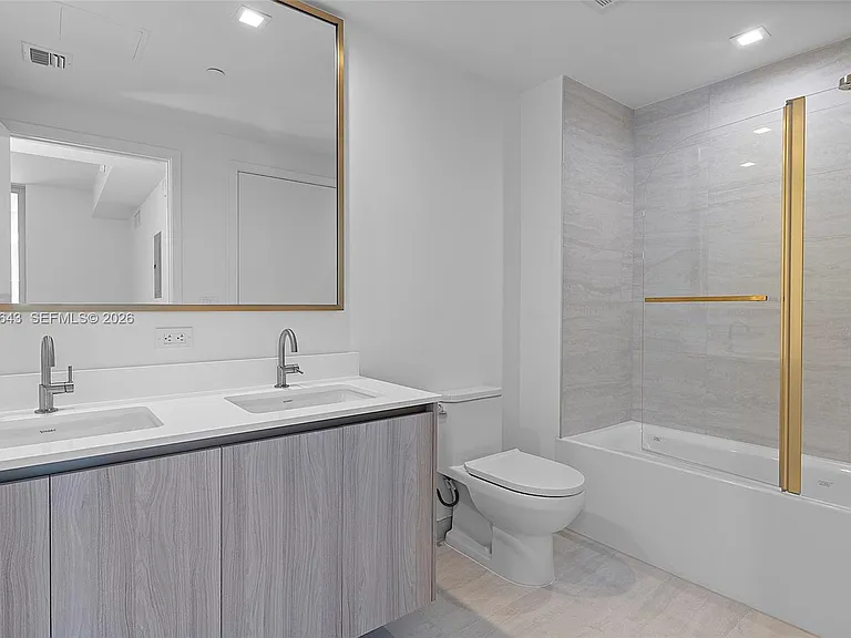 77 SE 5th St #1905 — Photo 14