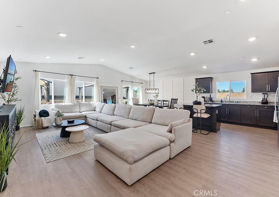 1st image of 5323 Orange Grove Ave