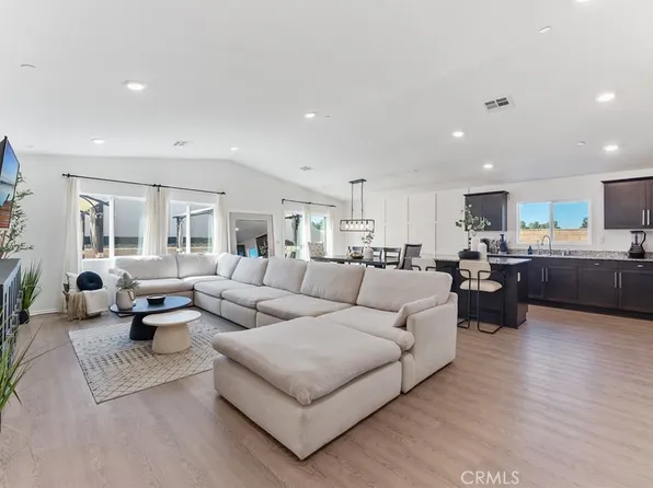 5323 Orange Grove Ave, Hemet, CA 92544