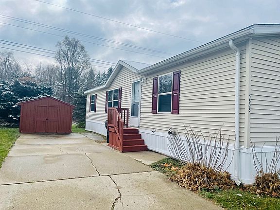 2nd image of 3951 Bentwood Cir W #90