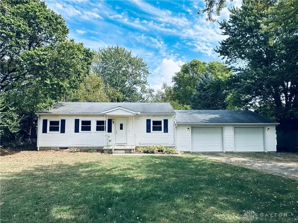 32 Weller St, Reesville, OH 45166