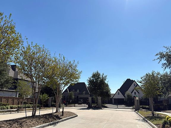 2nd image of 2711 Merlin Way