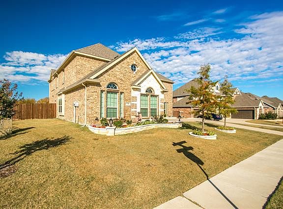 2nd image of 7715 Graystone Dr